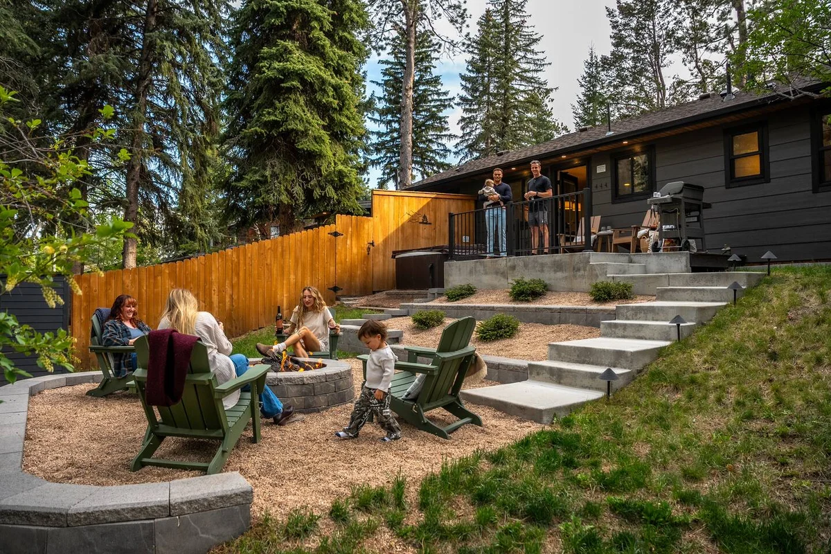 Peaceful Retreat w/ TWO Hot Tubs, Sauna, Fire Pits #148