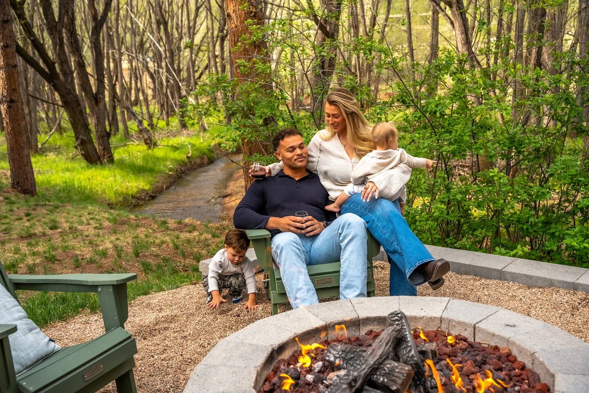 Peaceful Retreat w/ TWO Hot Tubs, Sauna, Fire Pits #164