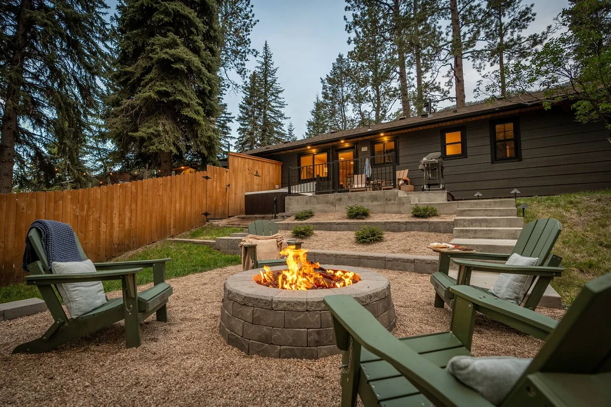 Peaceful Retreat w/ TWO Hot Tubs, Sauna, Fire Pits #157