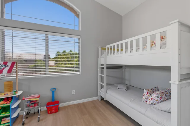 BEDROOM image 1