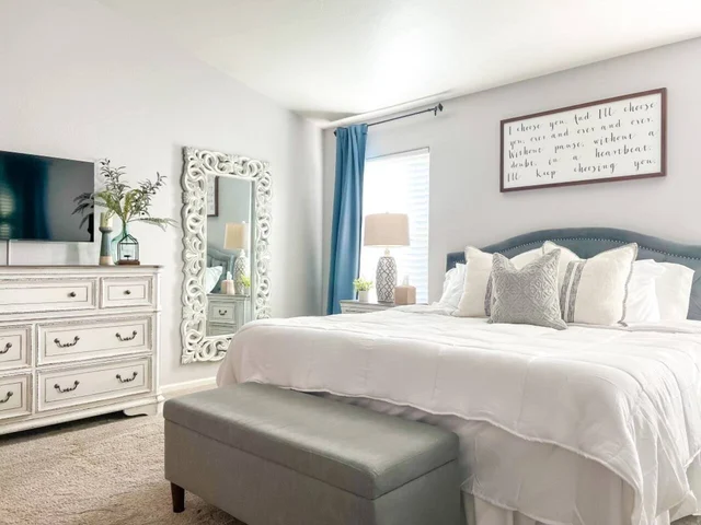 BEDROOM image 1