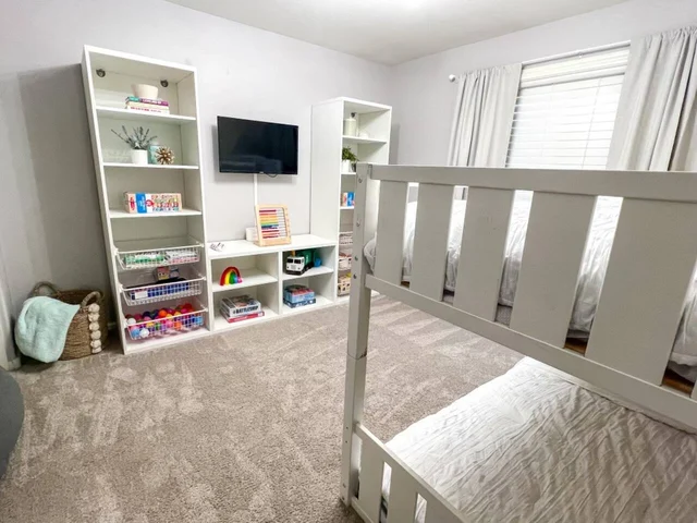 BEDROOM image 1