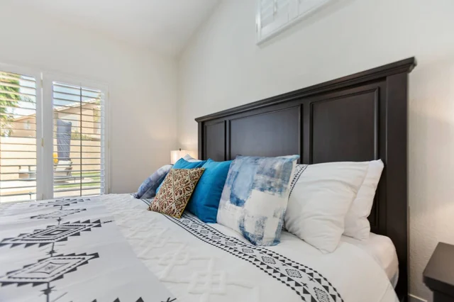 BEDROOM image 1