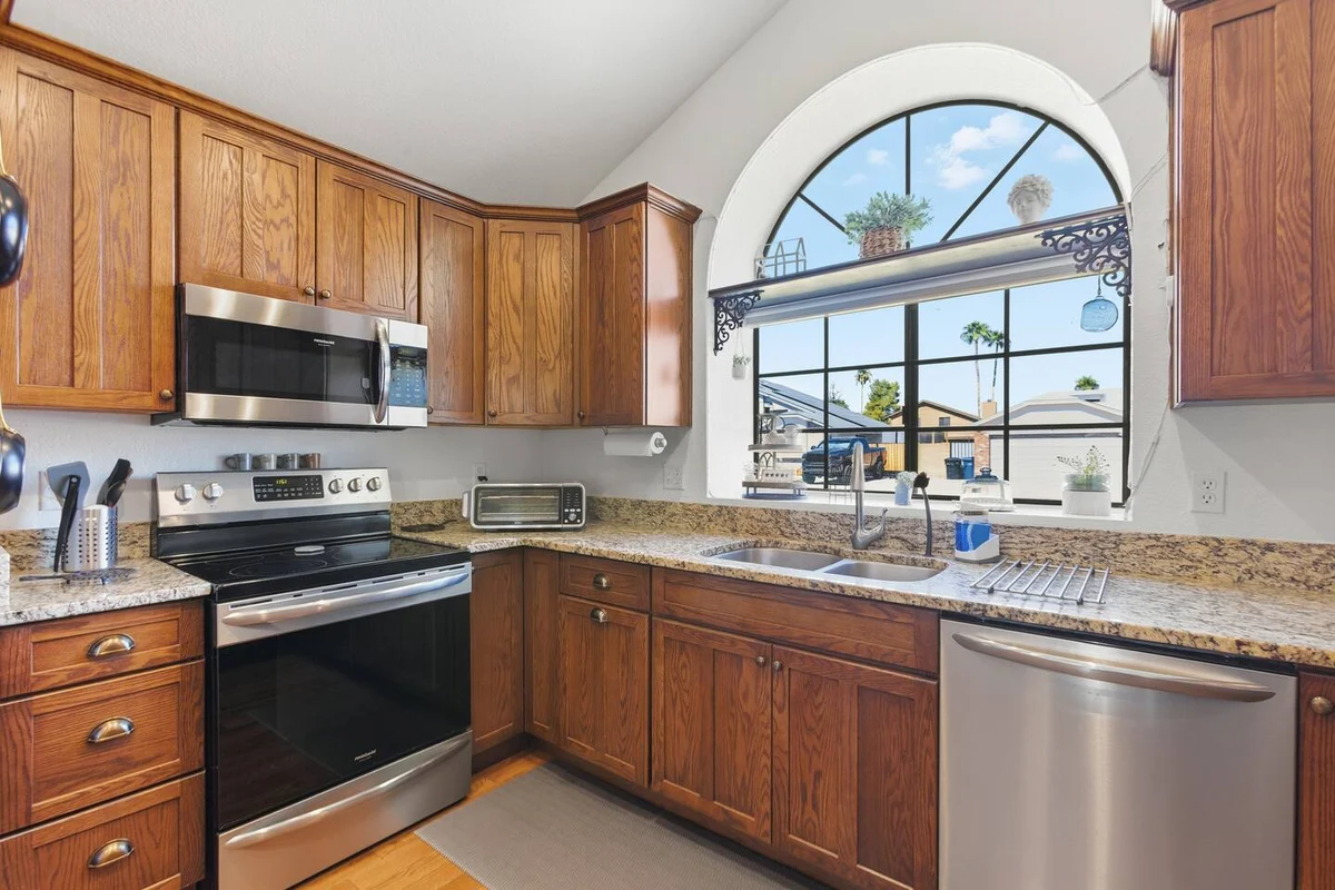 Mesa Family Retreat * Pool * Yard * Pet Friendly #44