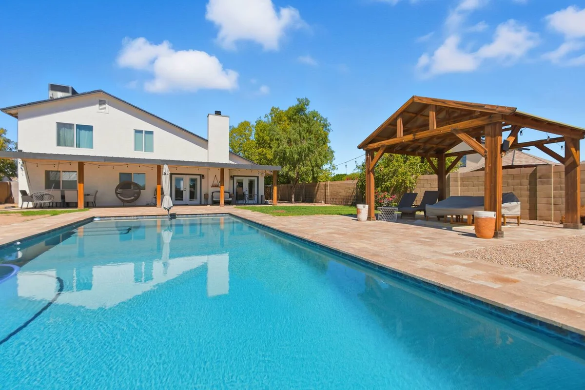 Mesa Family Retreat * Pool * Yard * Pet Friendly #2