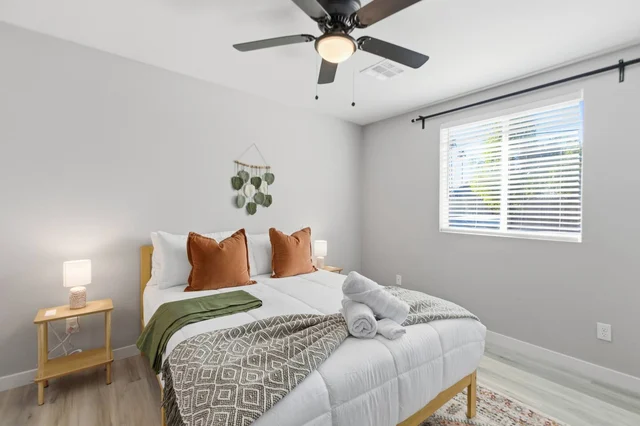 BEDROOM image 1