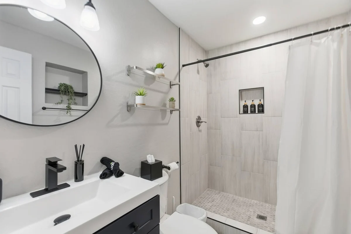 Modern Downtown Chandler Oasis with Pool and Spa #21