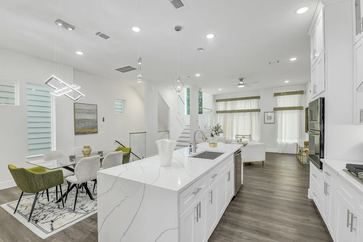 Luxury 3BR w/ Patio + Garage, Near NRG, Med Center #60