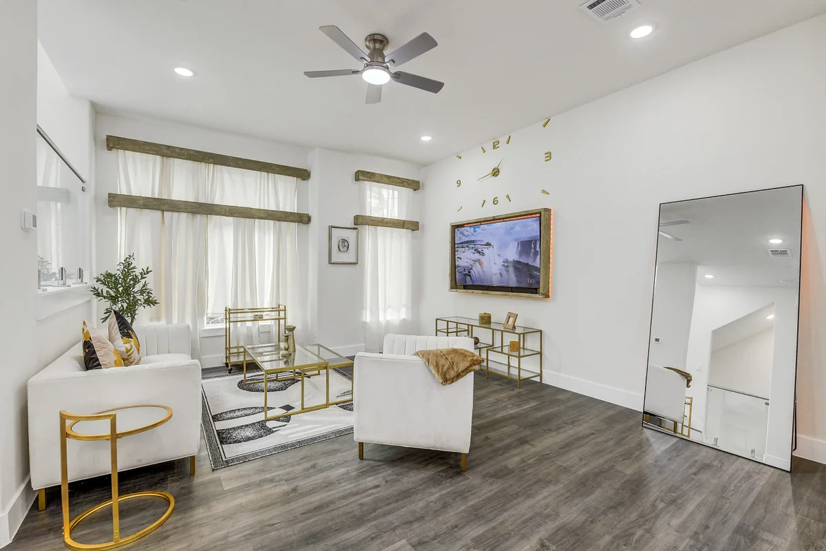 Luxury 3BR w/ Patio + Garage, Near NRG, Med Center #65