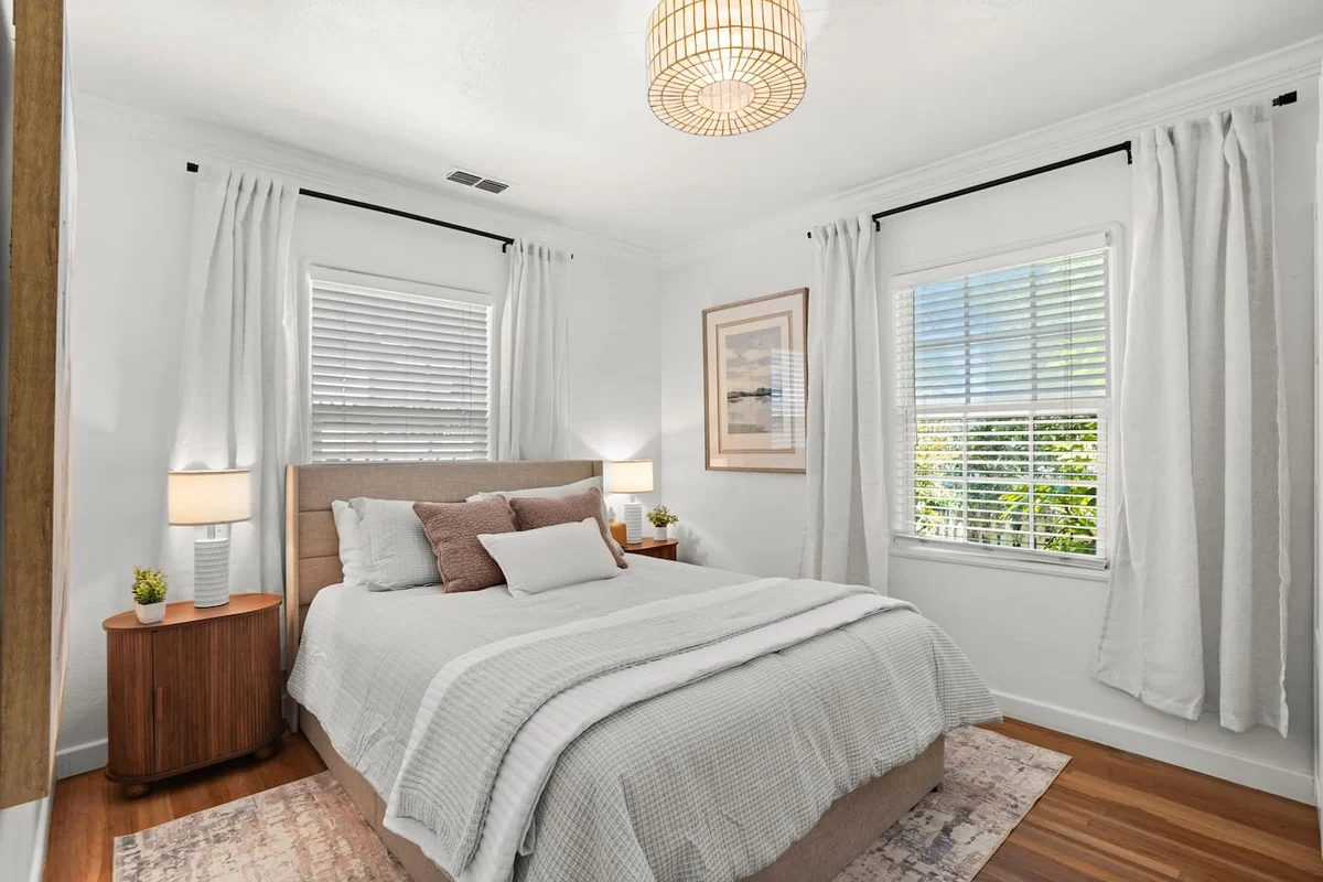 BEDROOM image 1