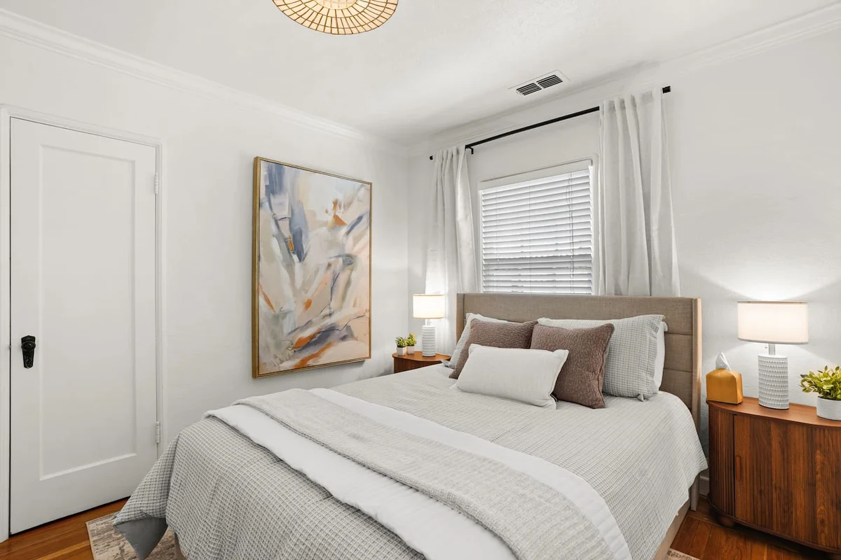 BEDROOM image 1