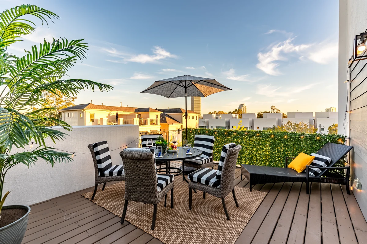 4 Luxe Homes Together, Rice Military property photo 4