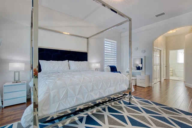 Guest Bedroom 1 image 1