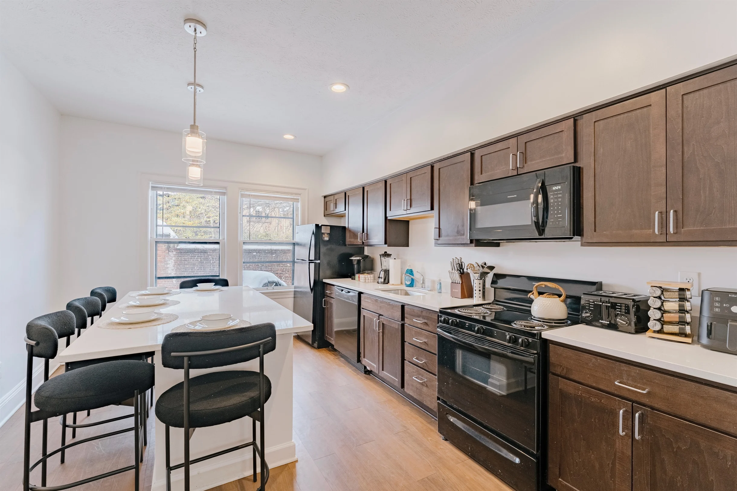 Modern 5BR Retreat Steps from University Circle #31