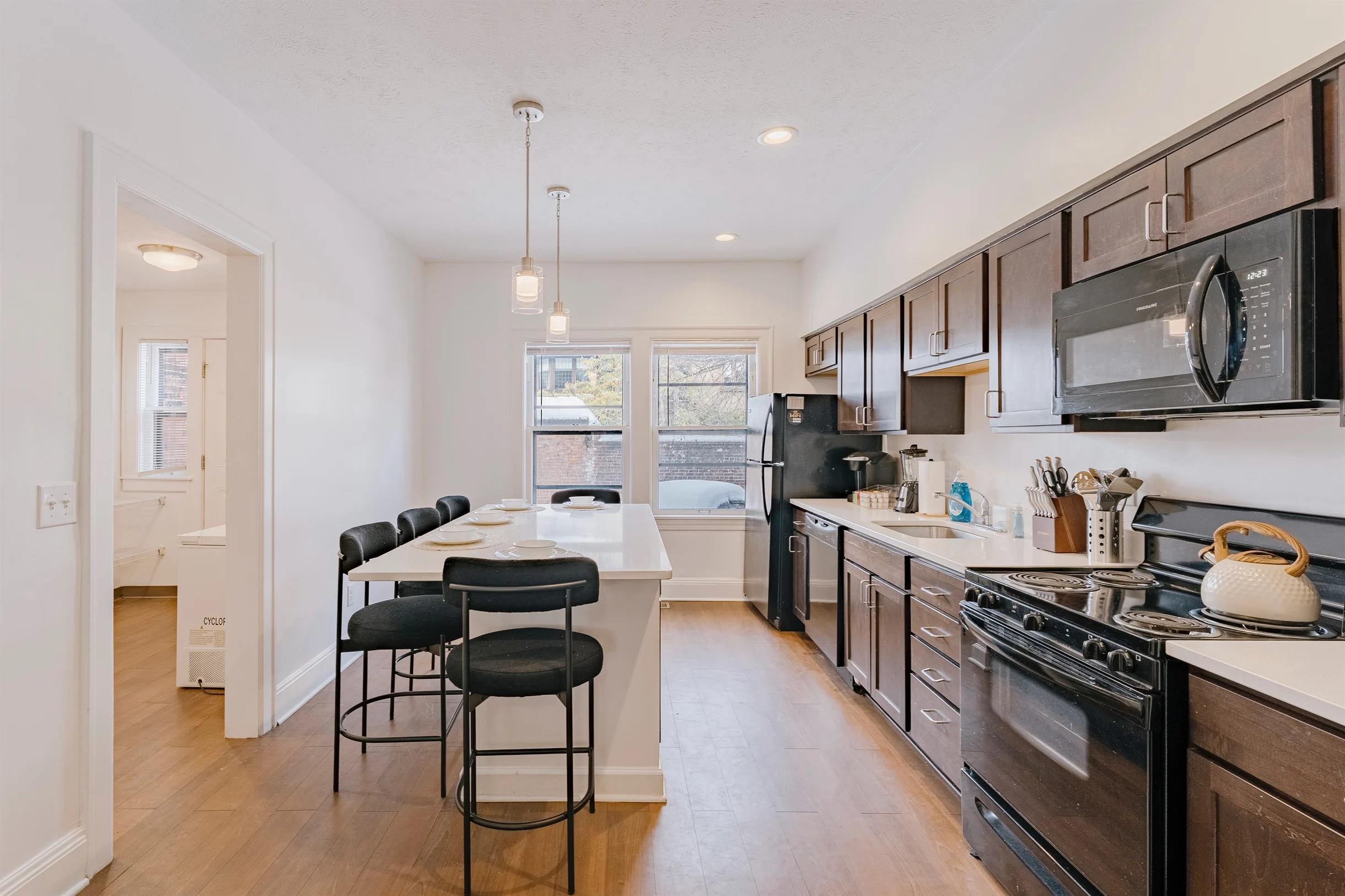 Modern 5BR Retreat Steps from University Circle #8