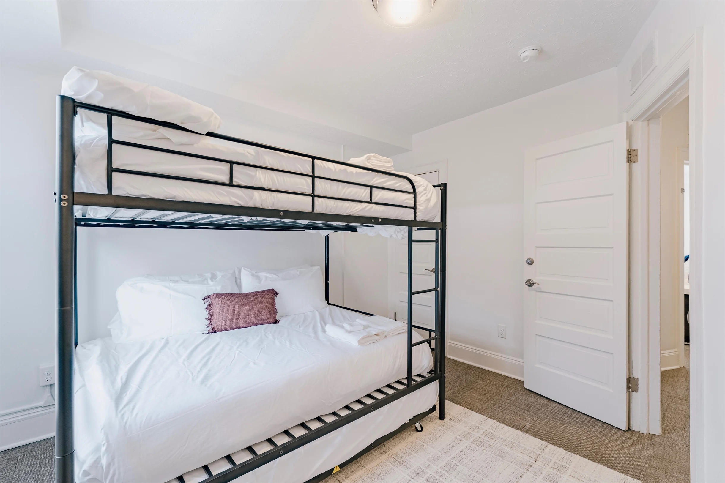 Modern 5BR Retreat Steps from University Circle #1