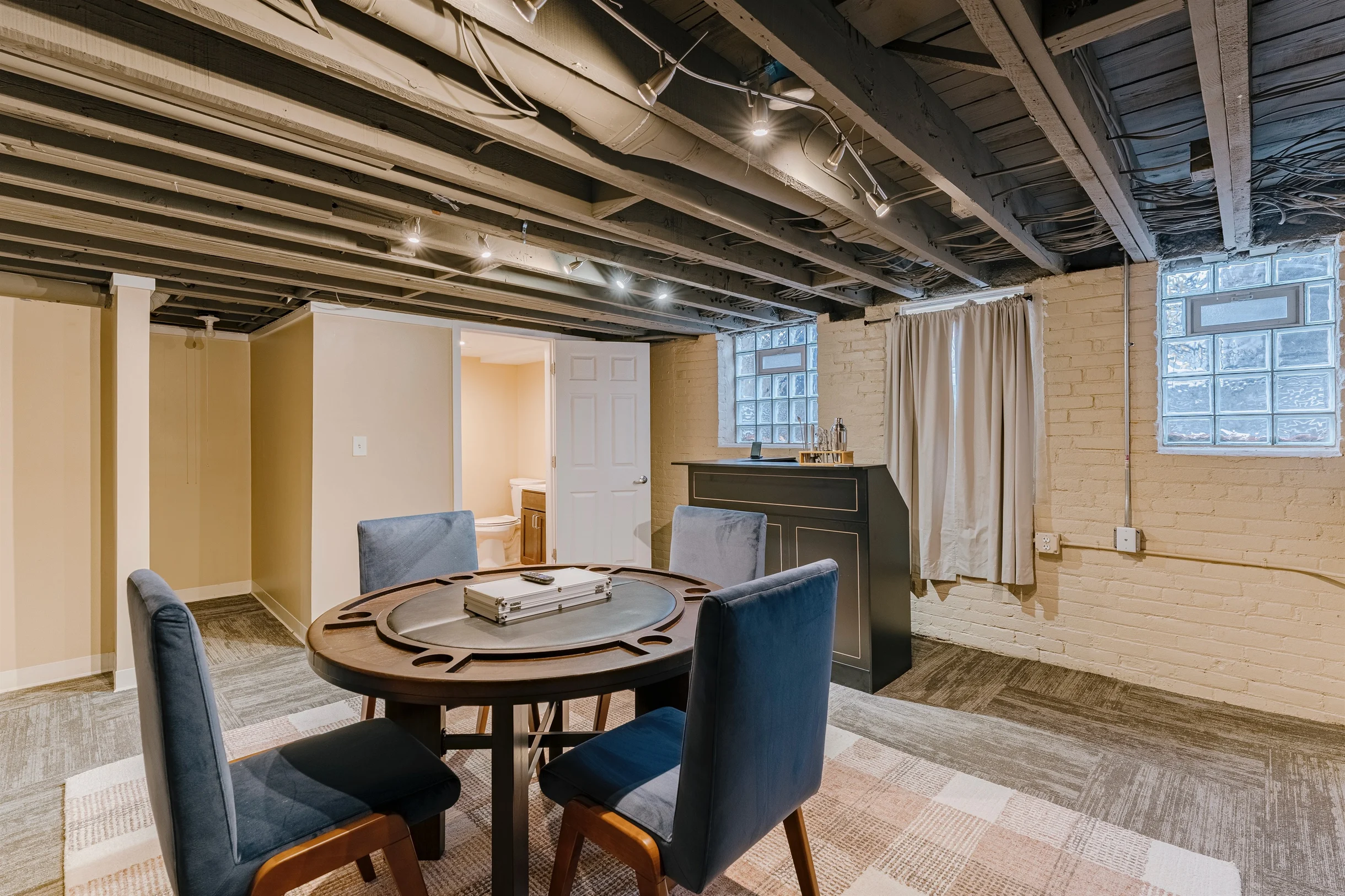 Modern 5BR Retreat Steps from University Circle #35