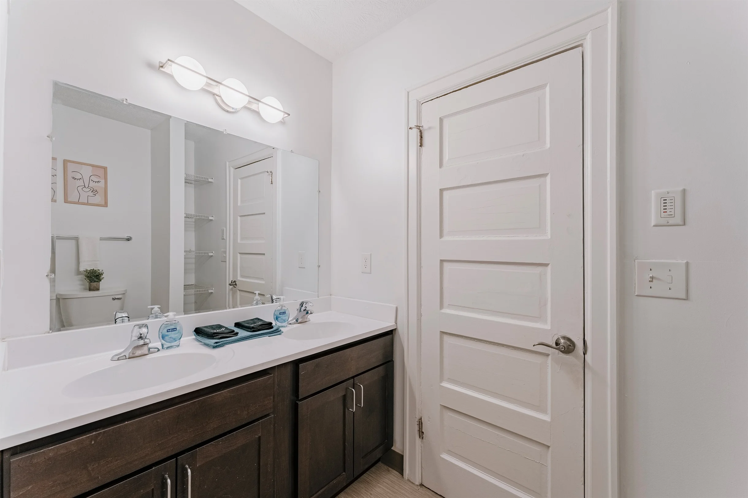 Upscale 5BR Stay by Little Italy, CWRU, & Downtown #10