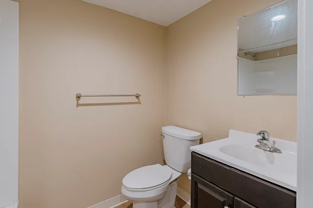 Bright 5BR Townhome Near Museums & Univ. Circle #22