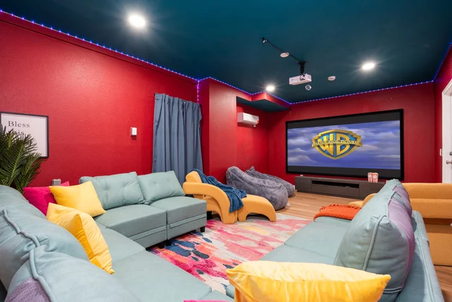 The SkyDeck Surf House #7