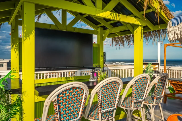 The SkyDeck Surf House #68