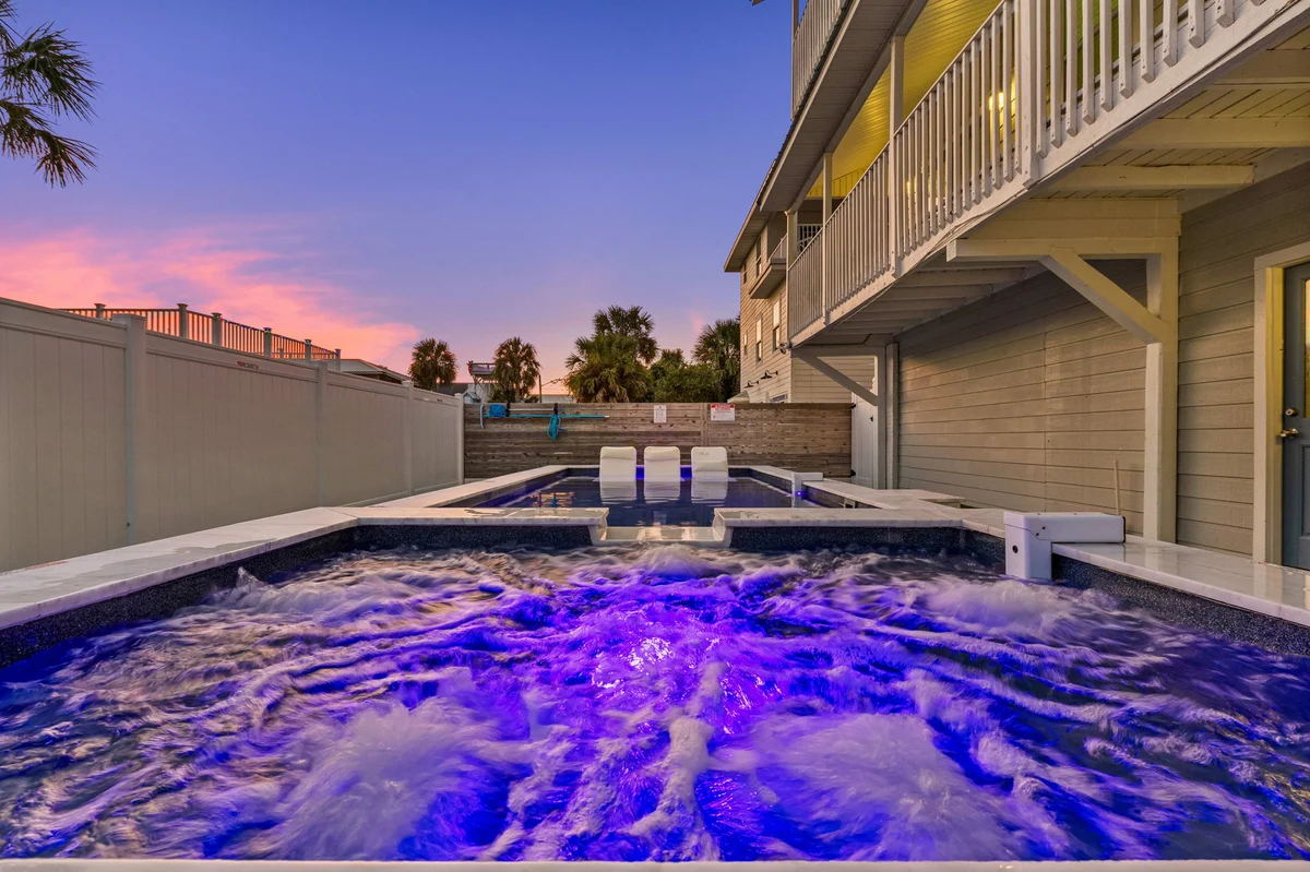 The SkyDeck Surf House #82