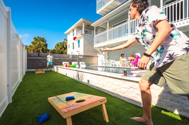 The SkyDeck Surf House #54