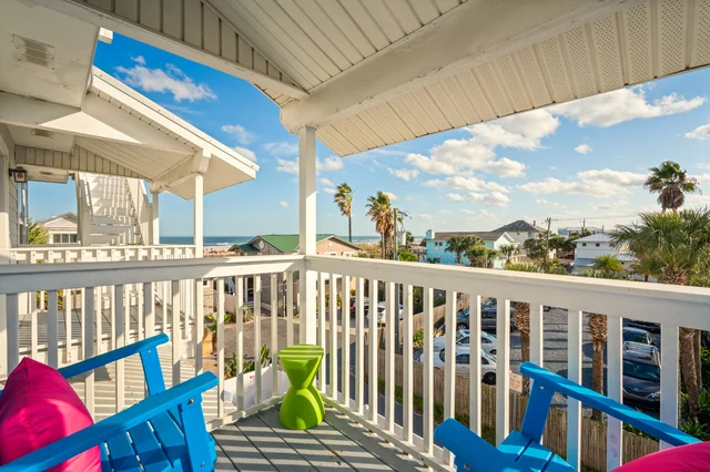 The SkyDeck Surf House #38