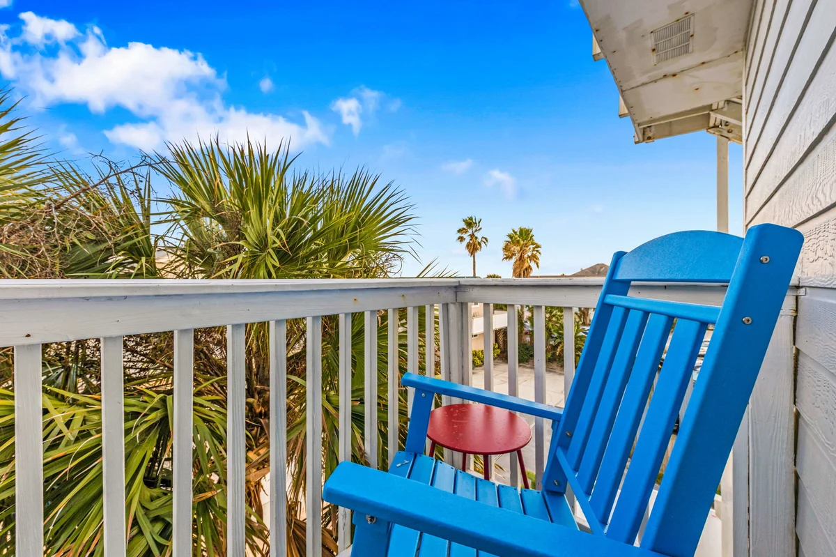 The SkyDeck Surf House #85