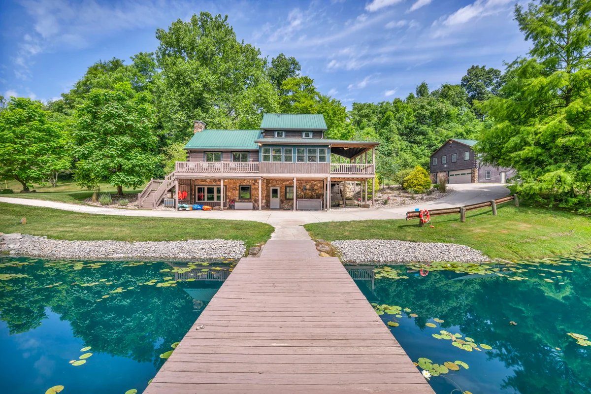 The Main Cabin at The Hideaway | Hot Tub | Ponds #6
