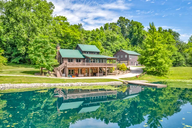 The Retreat at The Hideaway: 2 Cabins & 22 Guests! #7