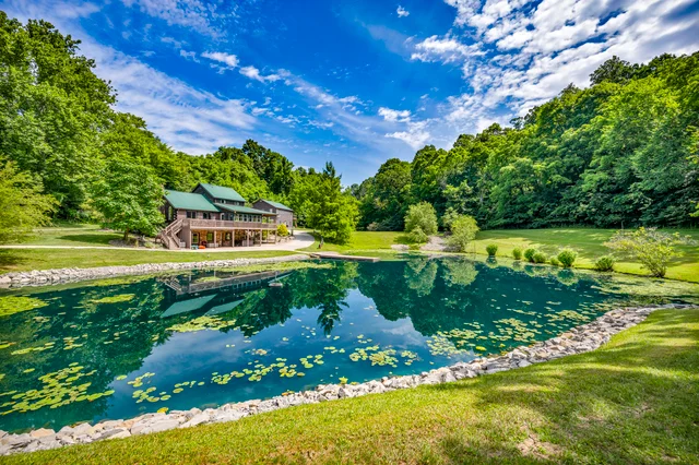 The Main Cabin at The Hideaway | Hot Tub | Ponds #42