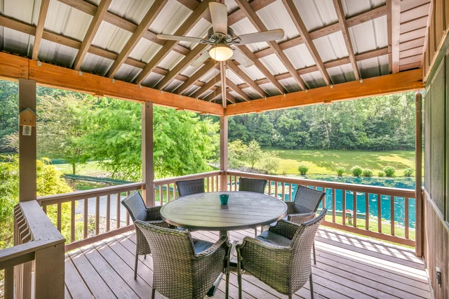 The Retreat at The Hideaway: 2 Cabins & 22 Guests! #50