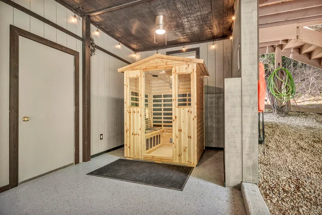 The Retreat at The Hideaway: 2 Cabins & 22 Guests! #80