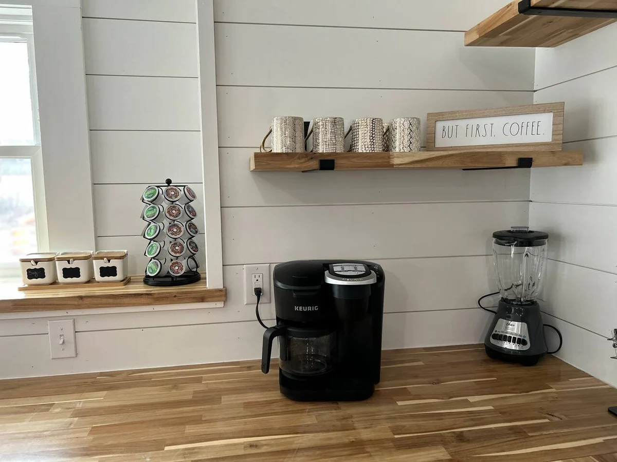 Chic 4 BR: Minutes to Cleveland Clinic, CWRU & UH! #39