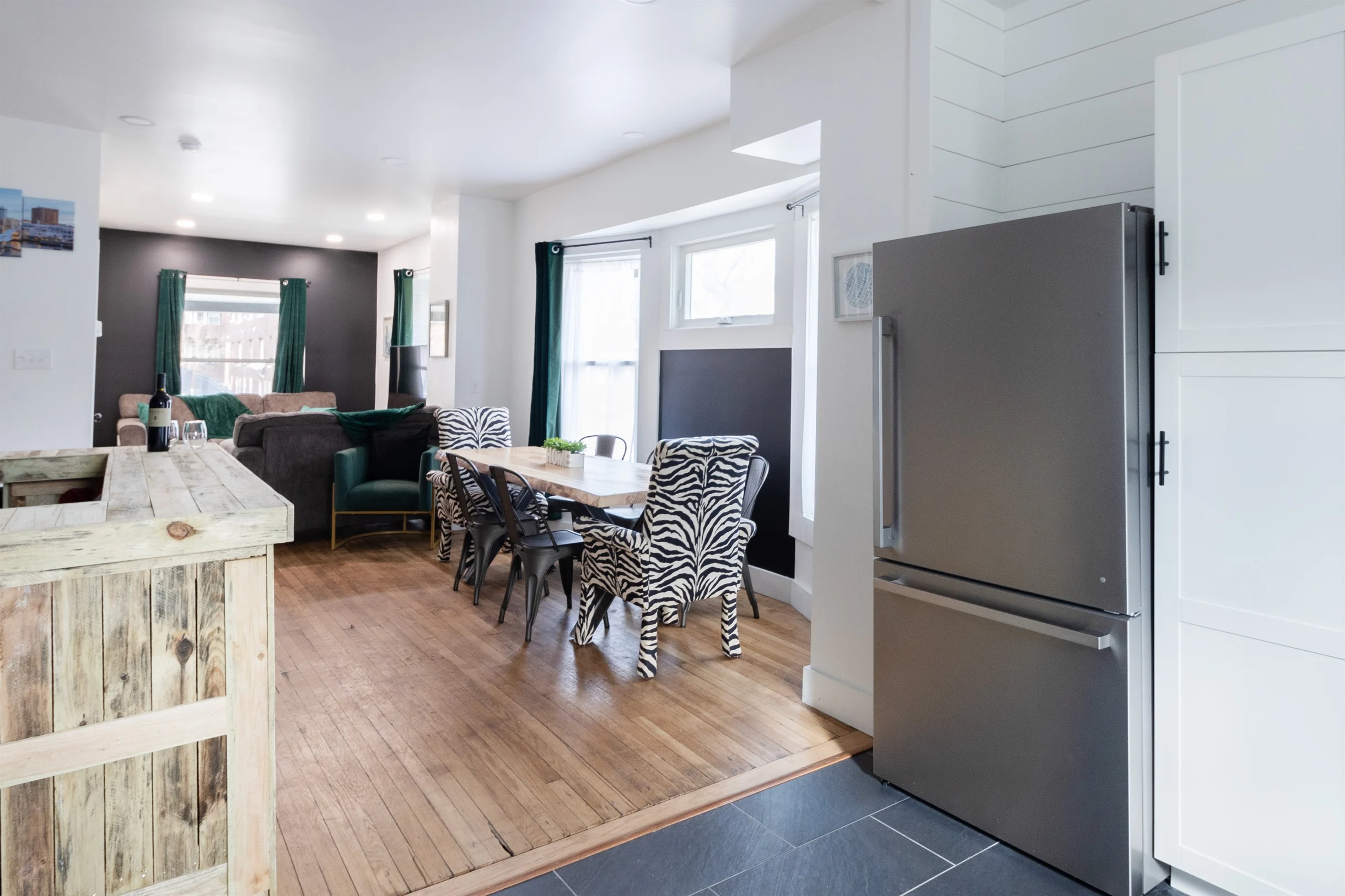 Chic 4 BR: Minutes to Cleveland Clinic, CWRU & UH! #37