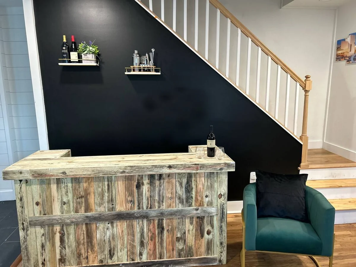 Chic 4 BR: Minutes to Cleveland Clinic, CWRU & UH! #41