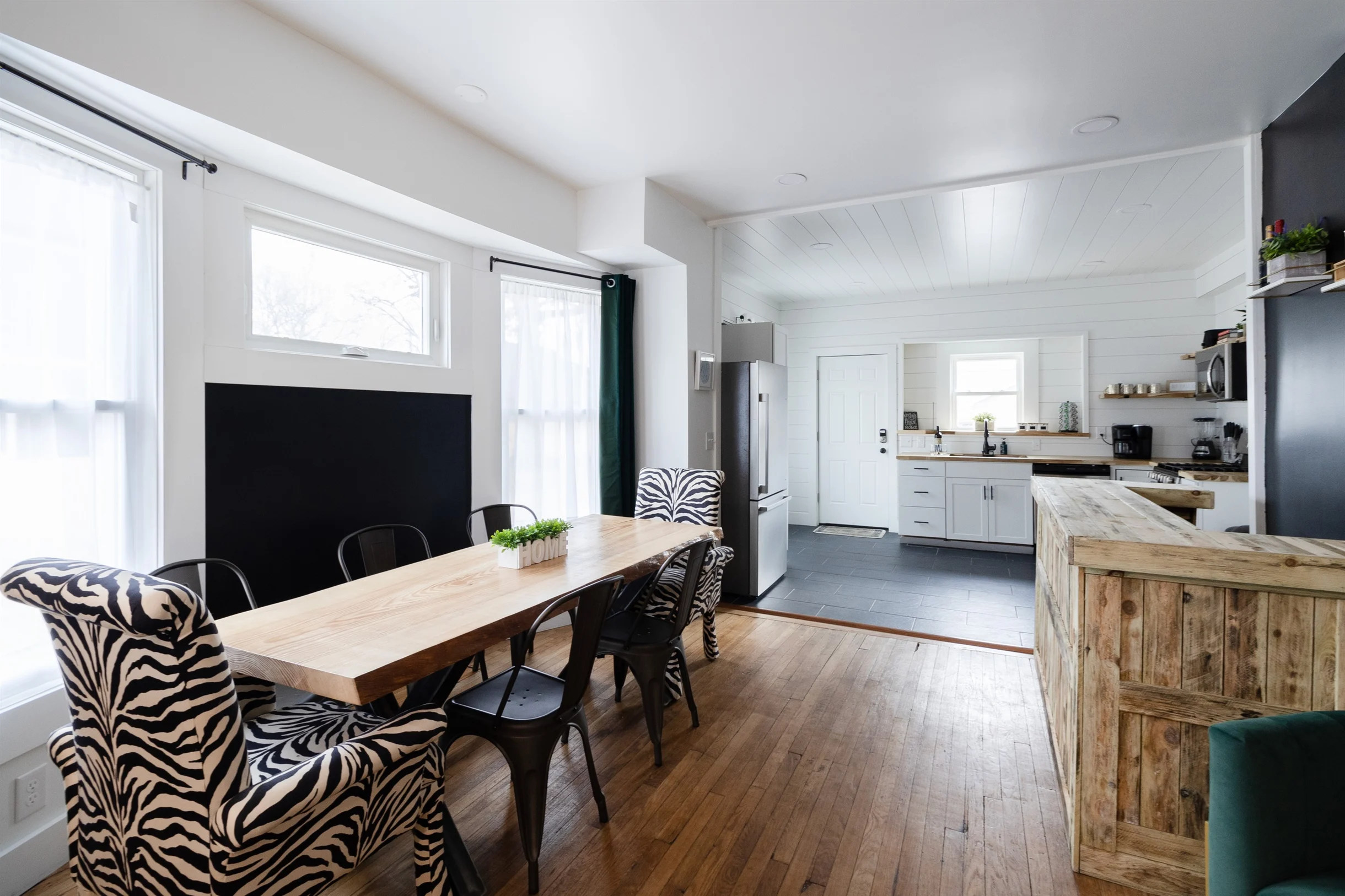 Chic 4 BR: Minutes to Cleveland Clinic, CWRU & UH! #36