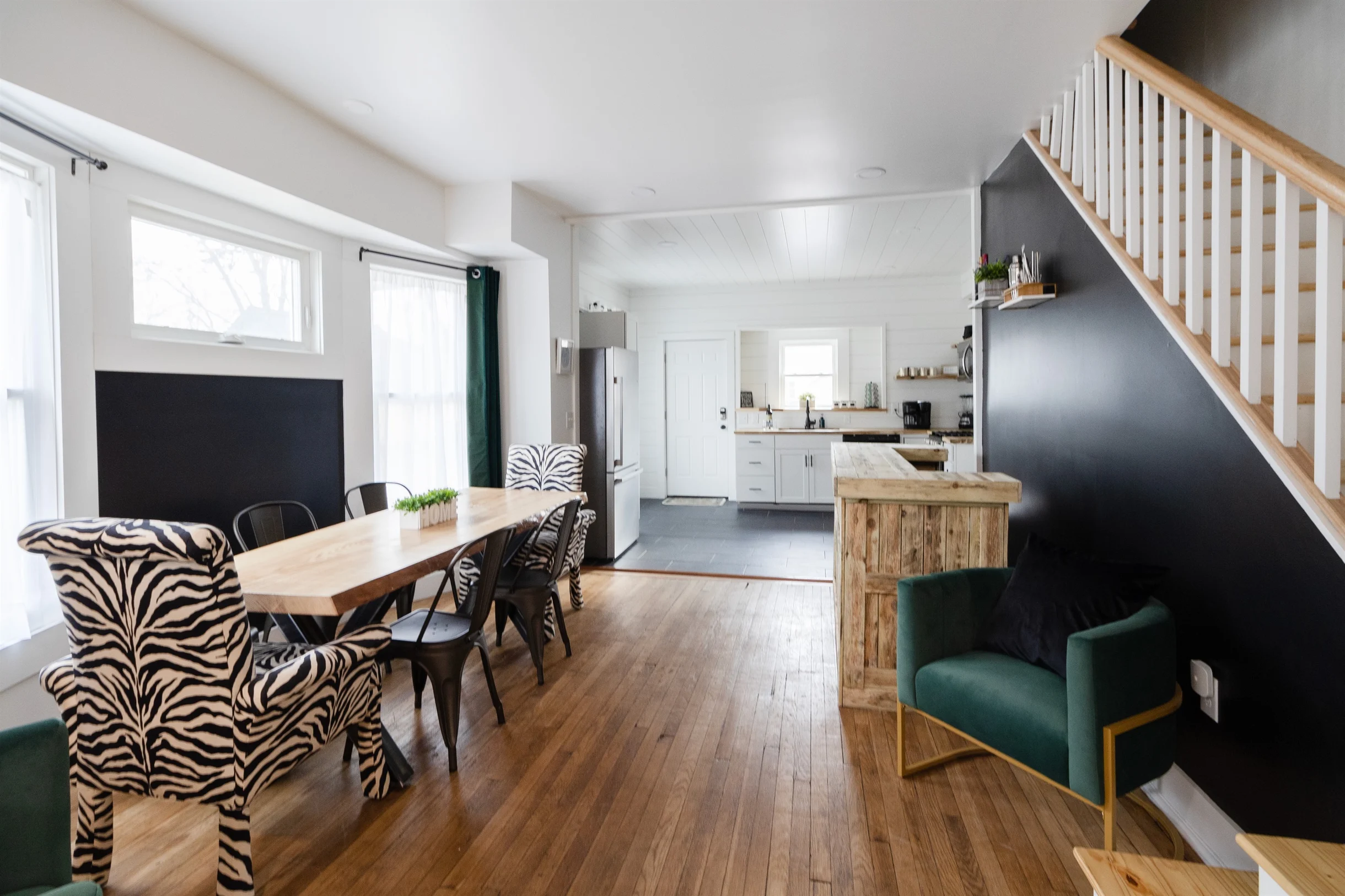 Chic 4 BR: Minutes to Cleveland Clinic, CWRU & UH! #34