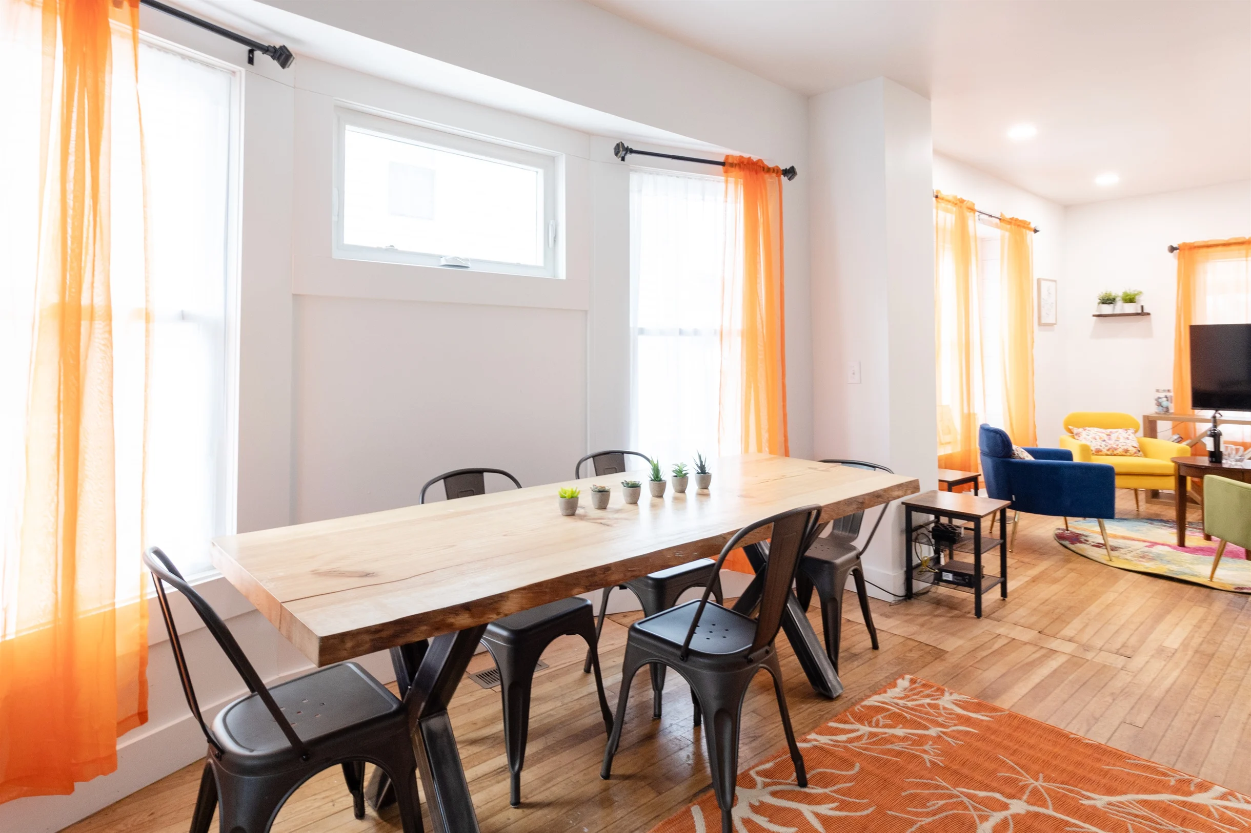 Spacious 8 BR Near CWRU, Cleveland Clinic, & UH! #55