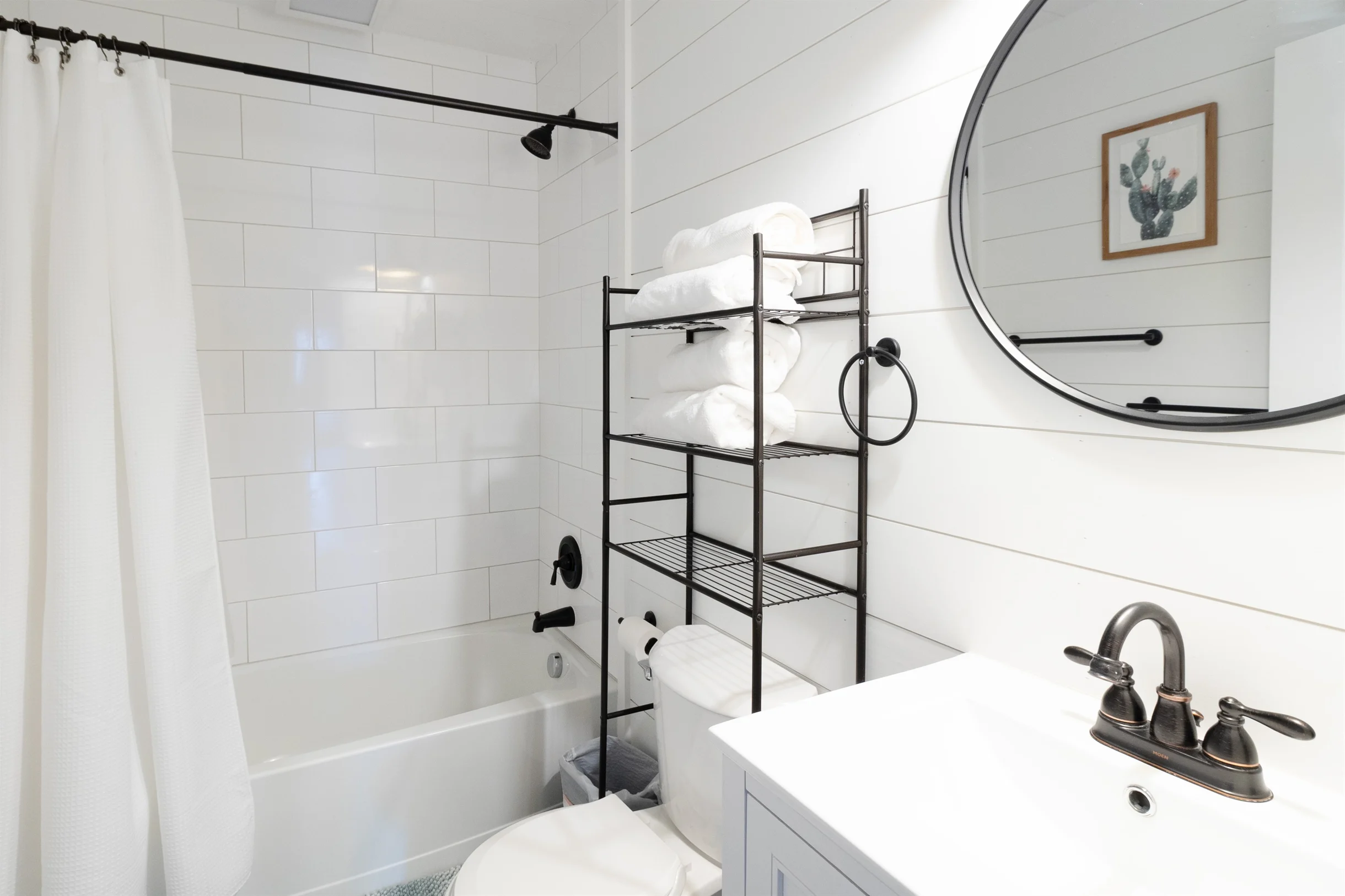 Spacious 8 BR Near CWRU, Cleveland Clinic, & UH! #20