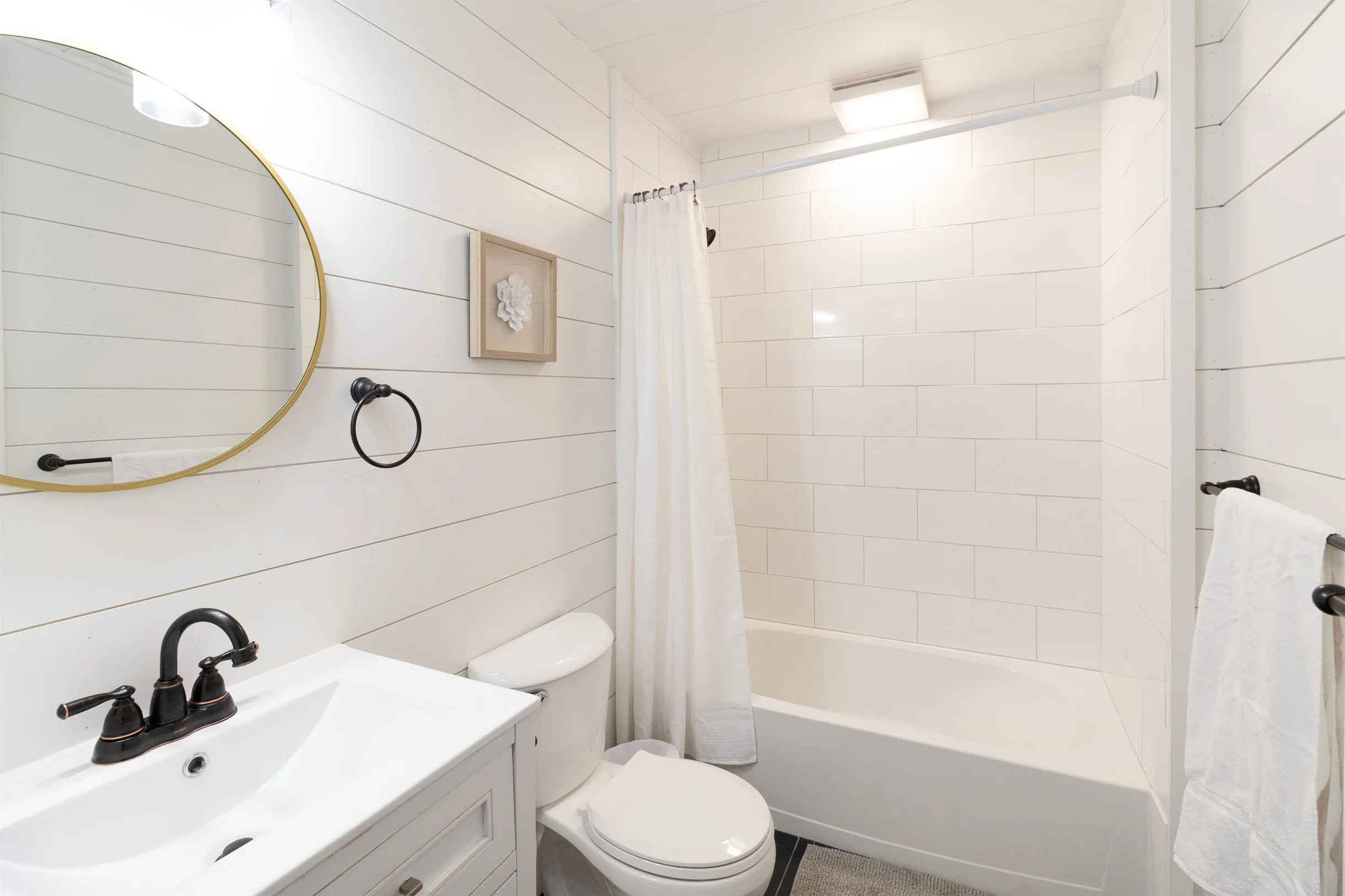 Spacious 8 BR Near CWRU, Cleveland Clinic, & UH! #6