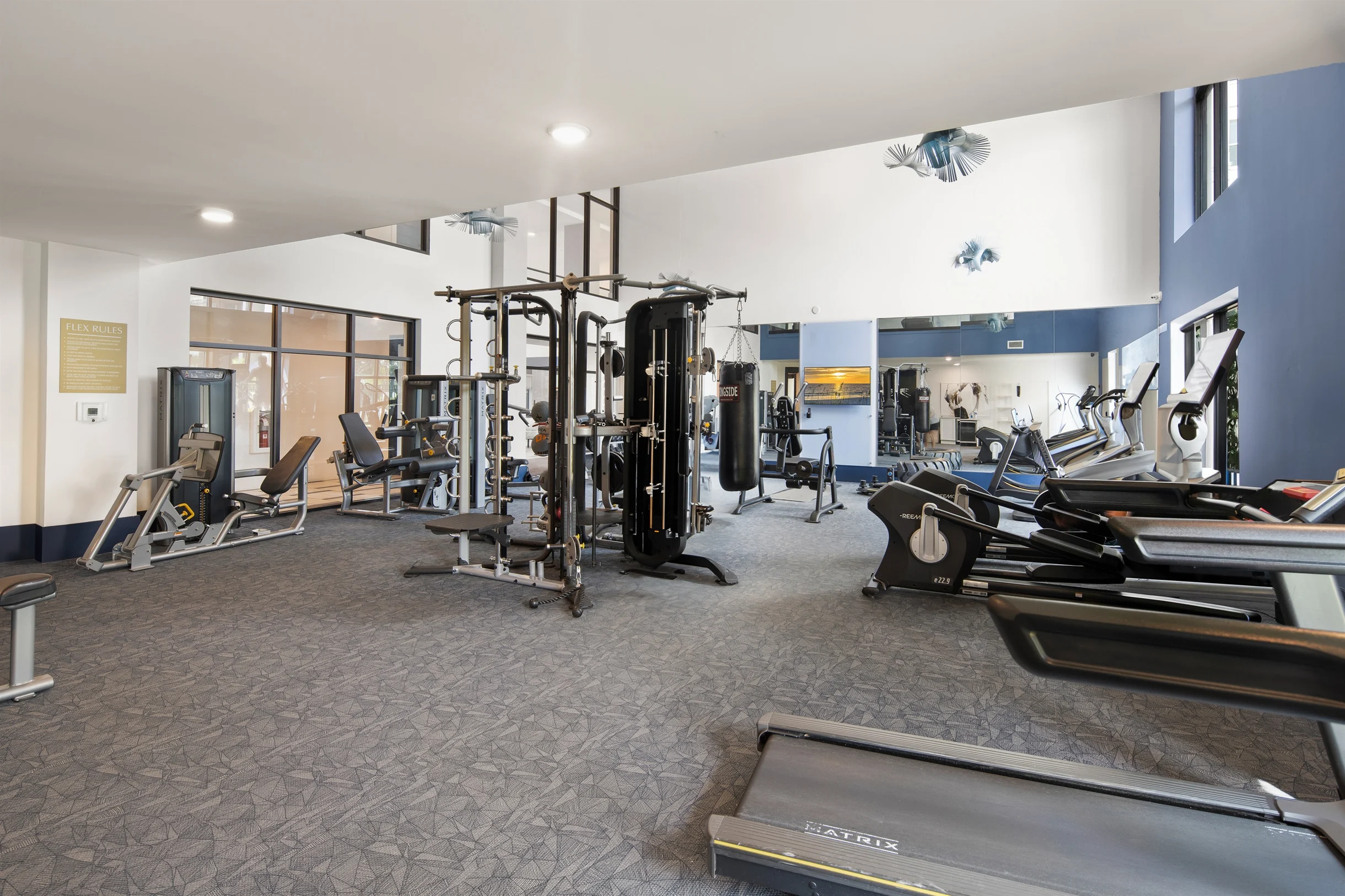 Tropical Dream 2BR/2BA w./ Pool, Gym, and Theater #30