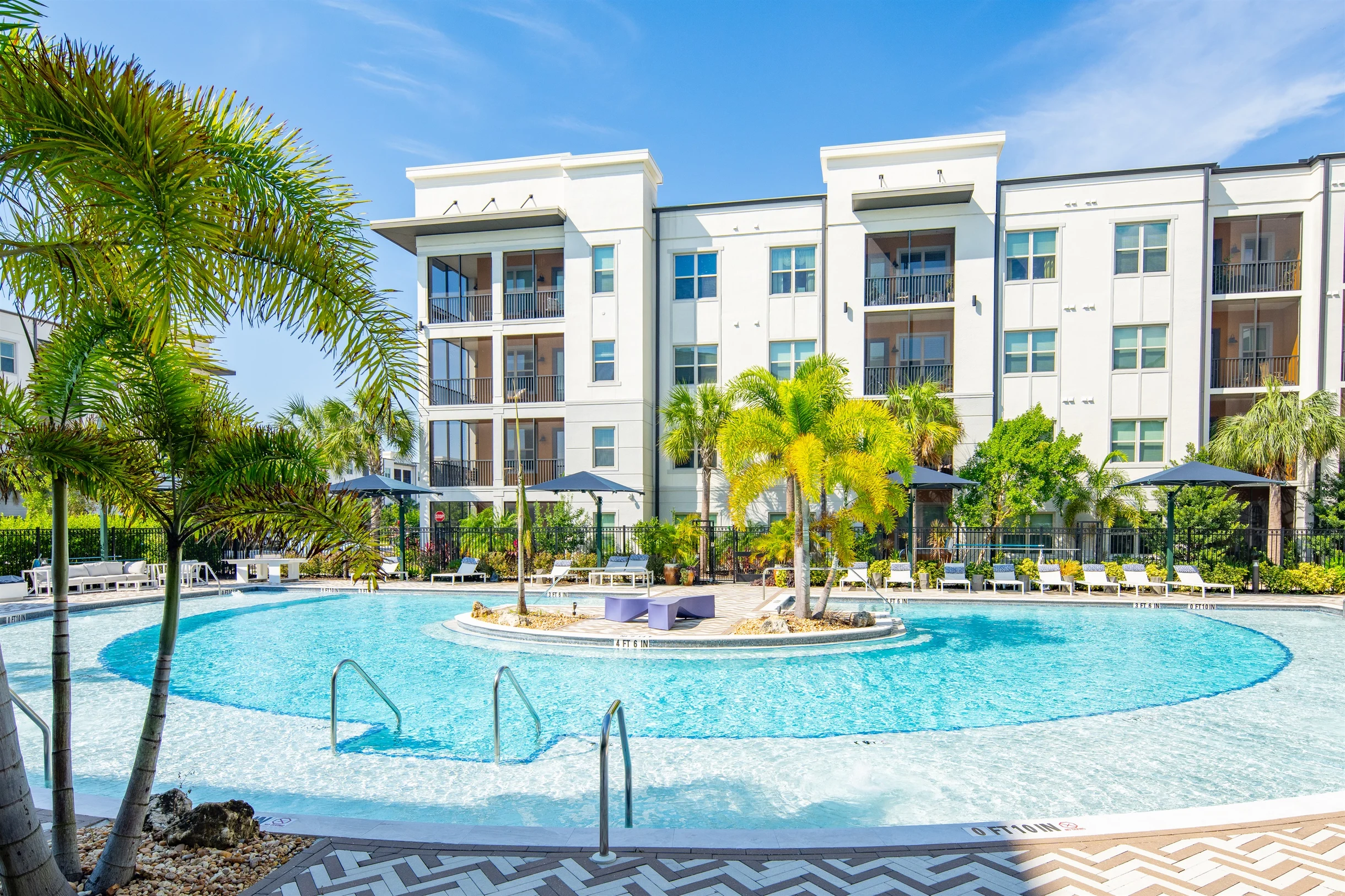 Retreat for up to 16: 5BR/4BA, Pool, Gym, Theater #53