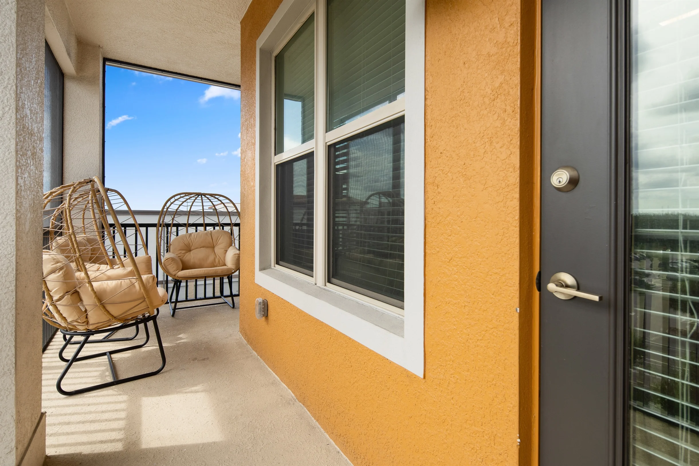 Retreat for up to 16: 5BR/4BA, Pool, Gym, Theater #42