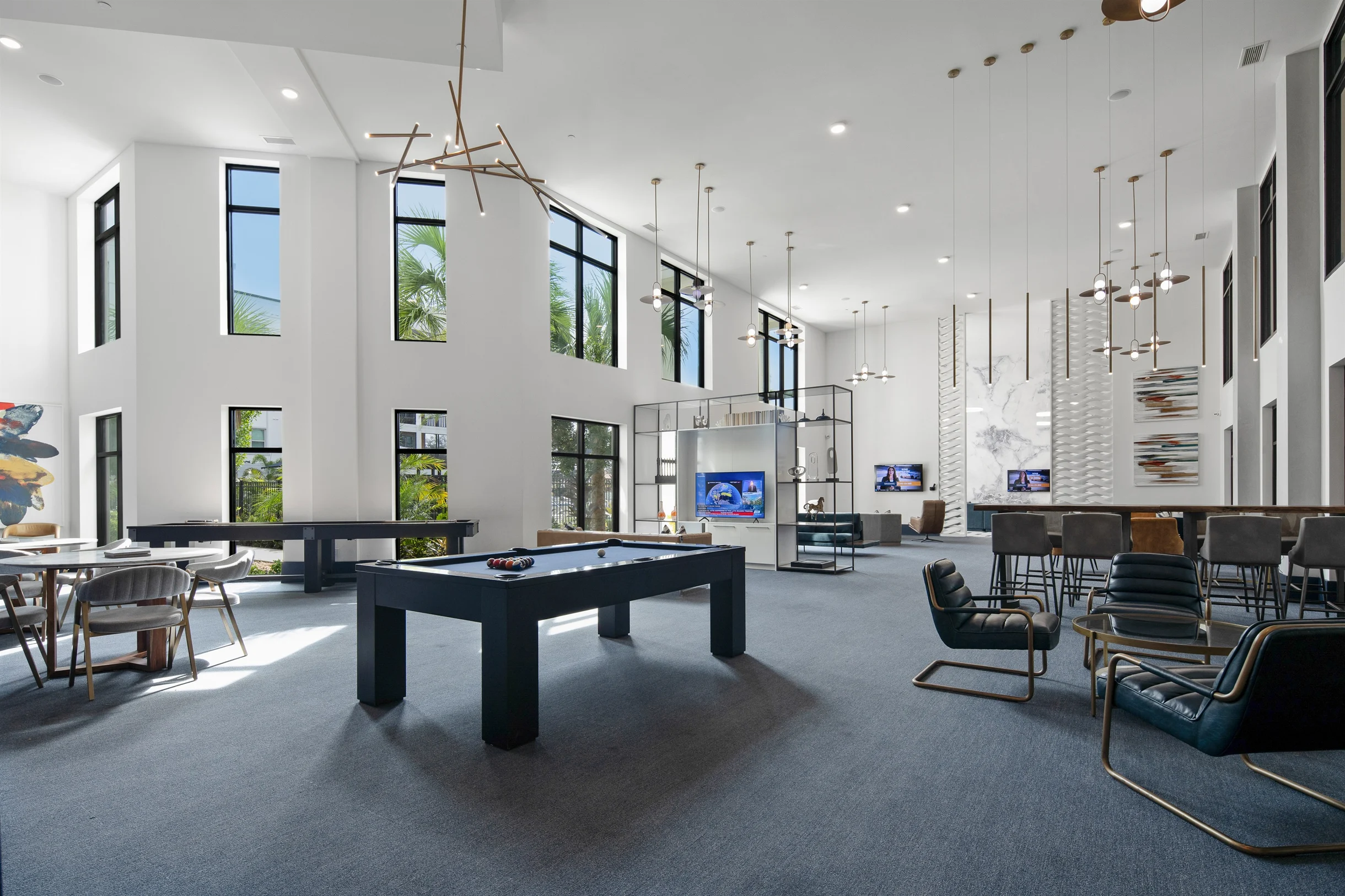 Retreat for up to 16: 5BR/4BA, Pool, Gym, Theater #81
