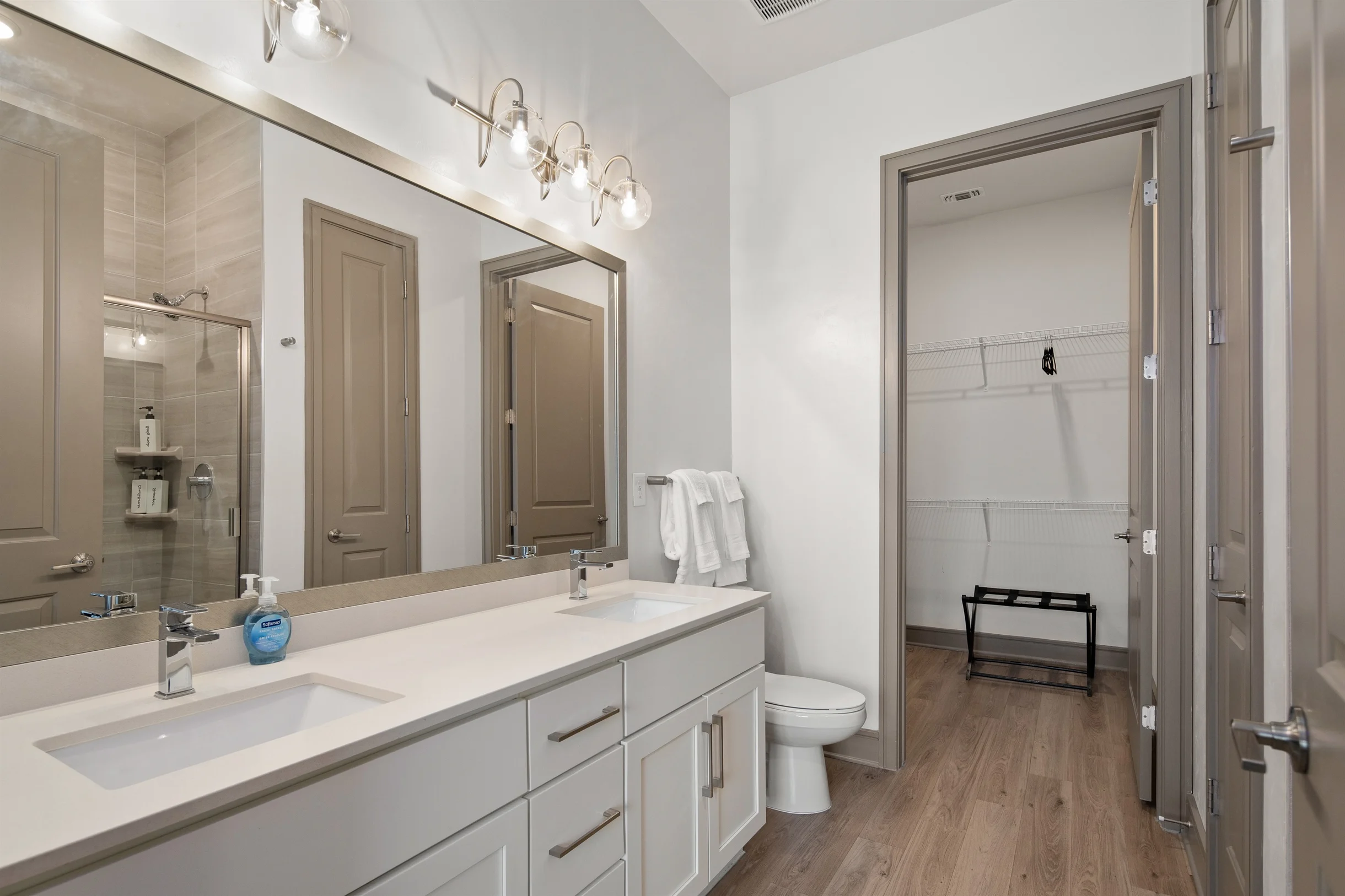Retreat for up to 16: 5BR/4BA, Pool, Gym, Theater #27