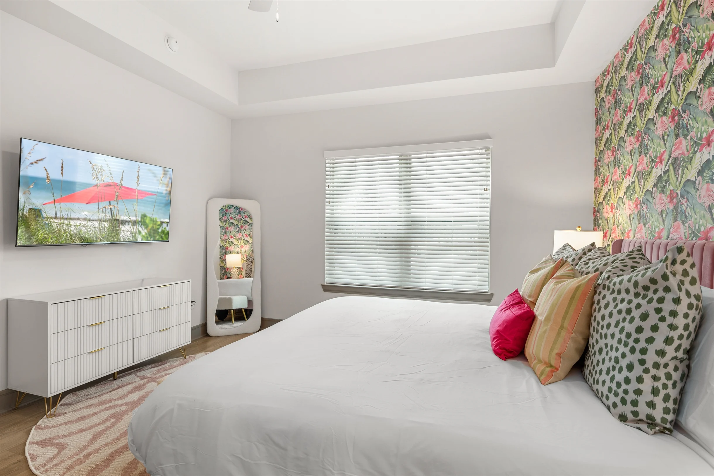 Beachy Escape: 2BR/2BA w./ Pool, Gym, and Theater #38