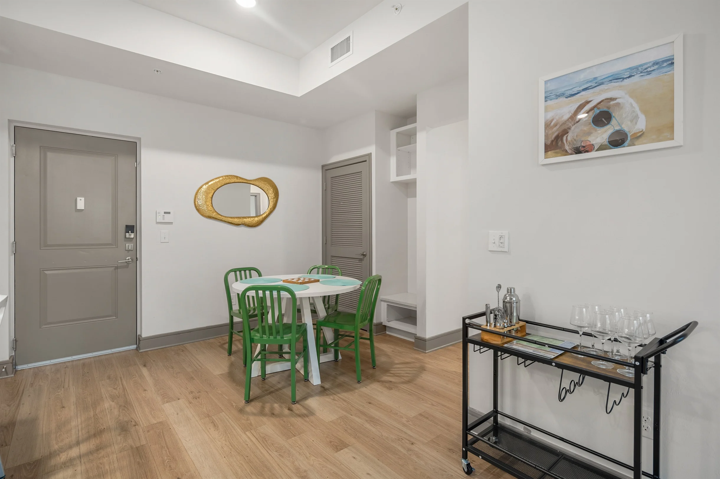 Beachy Escape: 2BR/2BA w./ Pool, Gym, and Theater #40