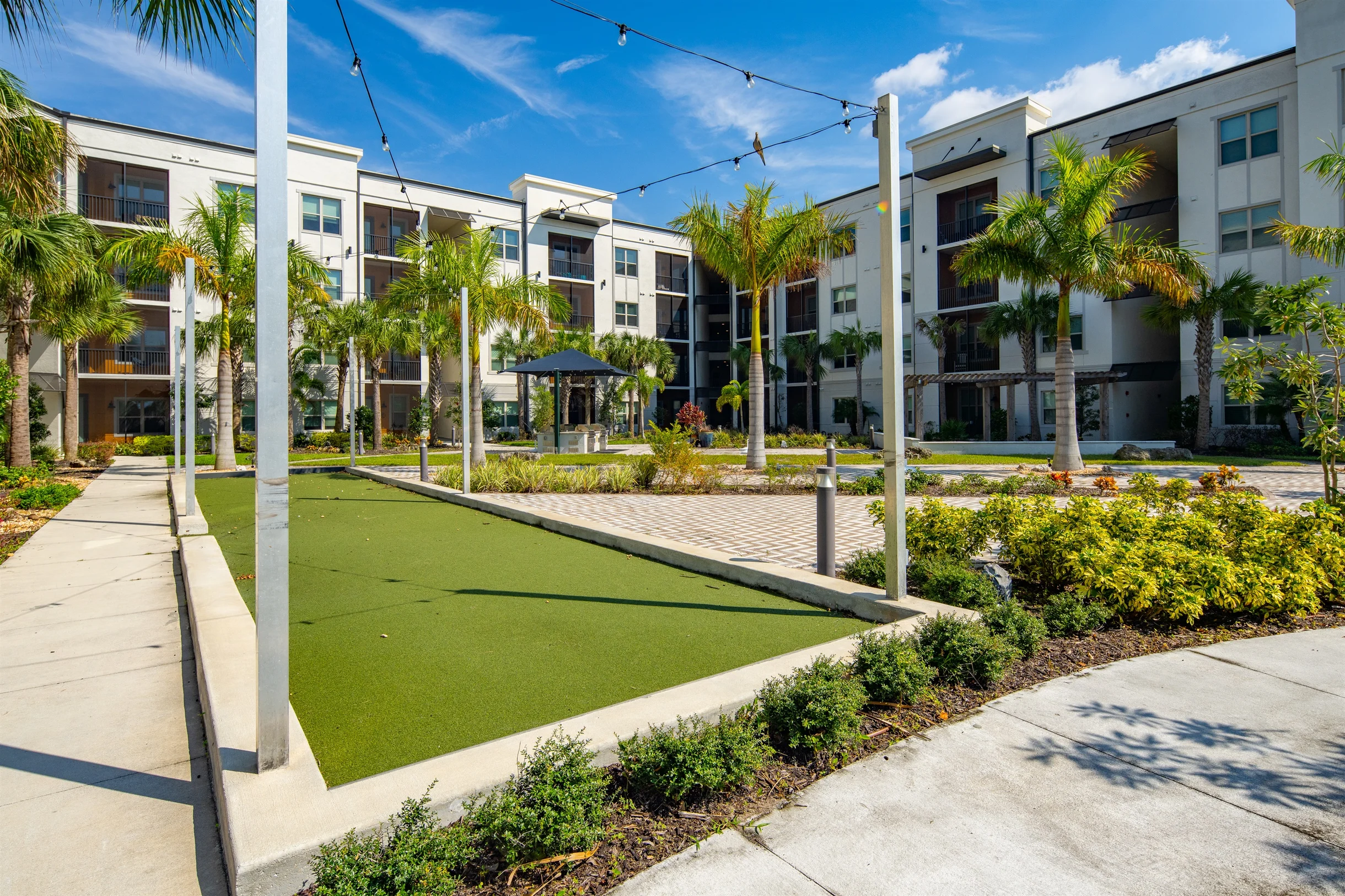 Beachy Escape: 2BR/2BA w./ Pool, Gym, and Theater #26